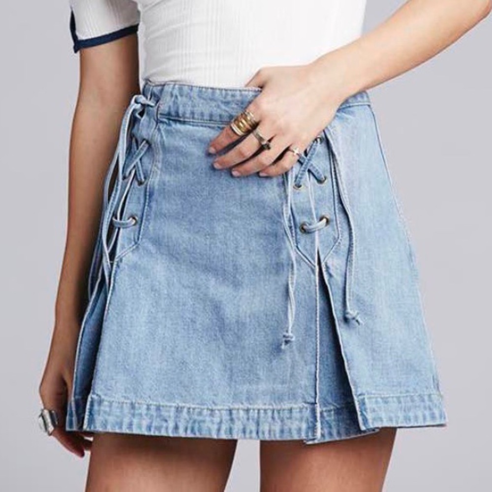 Free People Lace Up Mini Denim Jean Skirt Size 8 - Picture 4 of 11